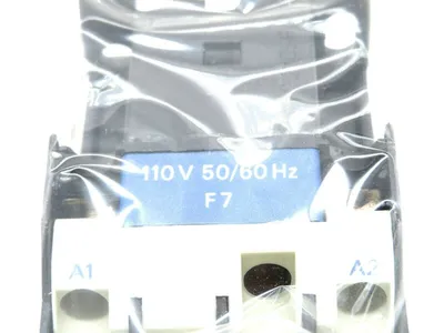 NEW TELEMECANIQUE CA2-DN22F7 RELAY CONTROL CA2DN22F7