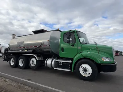 Used 2021 FREIGHTLINER BEARCAT ASPHALT DISTRIBUTOR Tanker trucks Minnesota US | Carco Truck & Equipment #1514032