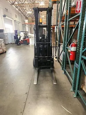 Toyota model 7FGCU15 3000 lb Propane Riding Forklift