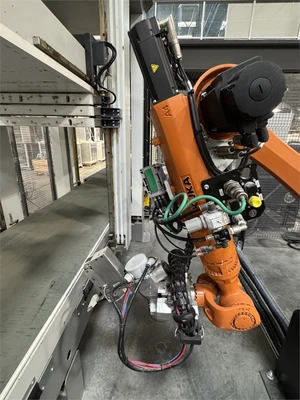 Used 2019 KUKA KR-16-R1610 Robotics California US | MachineryMax #1474684