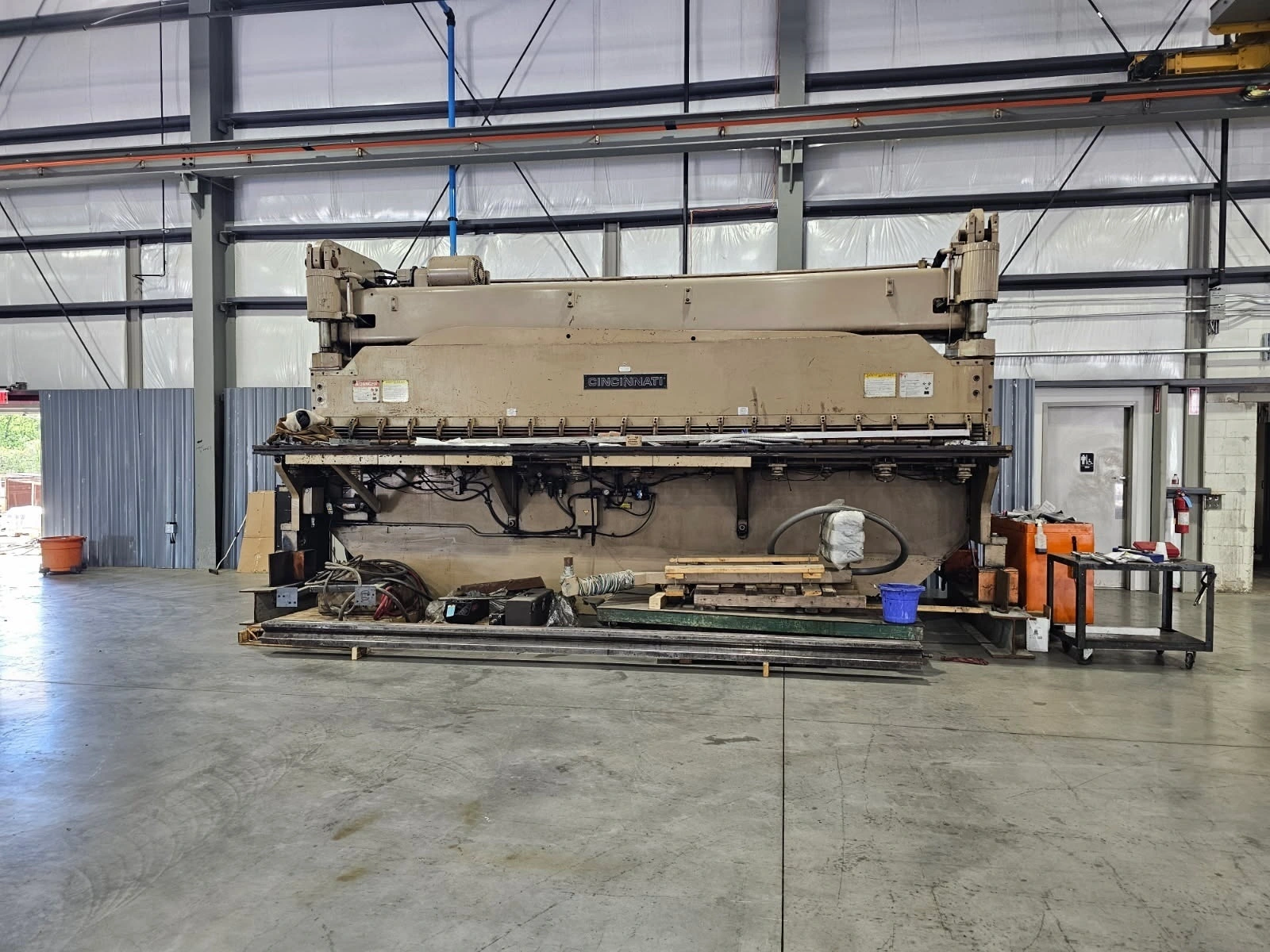USED 1991 CINCINNATI 20' x 1/2" Hydraulic Squaring Shear