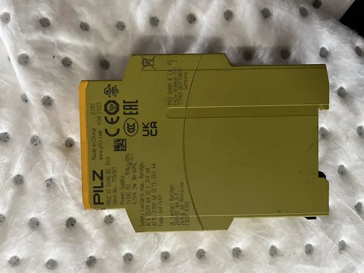 Used PILZ PNOZ X2 774303 Misc Electrical & Power Parts BE | Apt International N.V #363850