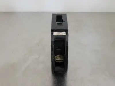 USED CUTLER-HAMMER GB1020