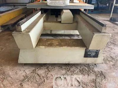 USED 1998 KOMO VR512 CNC ROUTER
