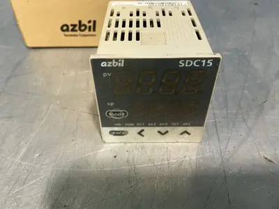 Used AZBIL C15TR0TA0100 Temperature Controls Ohio US | HGR 24 #1324376