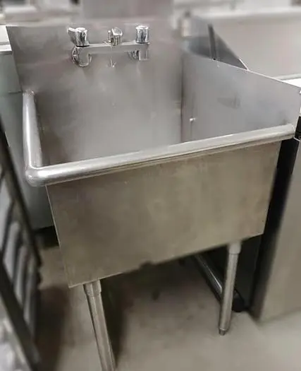 Quest Single Pot Sink - c/w faucet