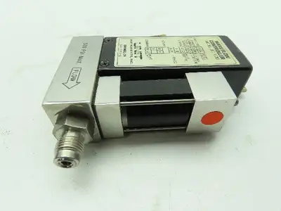 Unit UFC-1000 Mass Flow Controller Gas CHF3 40 SCCM 500 PSI Card Edge