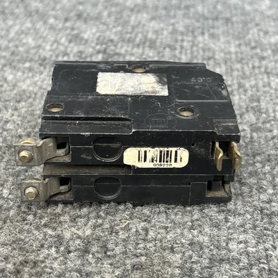 Used Square D Q0220 Circuit Breakers California US | Davliegogo LLC #1705964