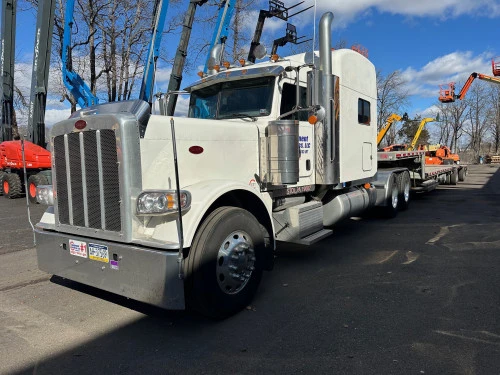 Used 2024 PETERBILT 389 MID ROOF SLEEPER TRACTOR Conventional trucks Pennsylvania US | National Lift Equipment #1382102