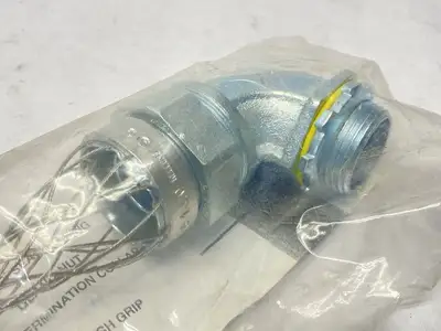 NEW HUBBELL KELLEMS LIQUIDTIGHT CONDUIT WIRE GRIP 90 DEGREE 1"