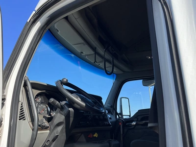 Used 2019 KENWORTH T680 WITH A 14.9L L6 DIESEL ENGINE. Conventional trucks Michigan US | Miedema Asset Management Group #1340423