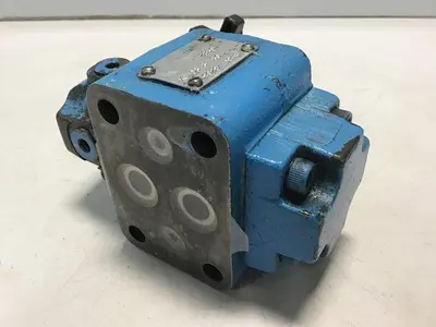 USED VICKERS XG033F30