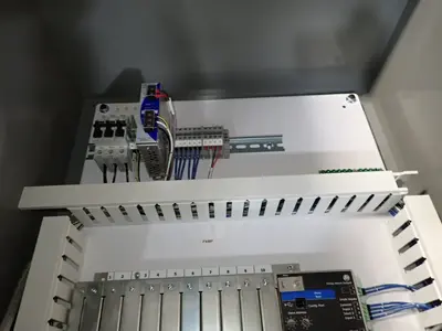 Eaton Power Xpert Multi-point Meter Cabinet With Hmi