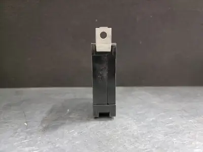 15 Amp, 1 Pole, 120/240 volts Circuit Breaker