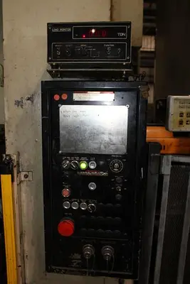 USED 1995 KOMATSU LIC400
