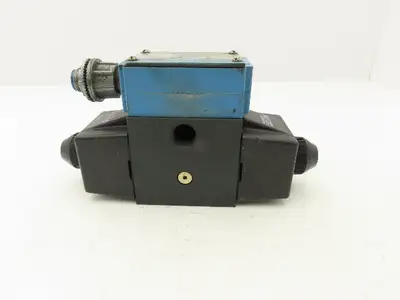 Used VICKERS _UNKNOWN_ Valves/Fittings Indiana US | Arrow Industrial #1316971