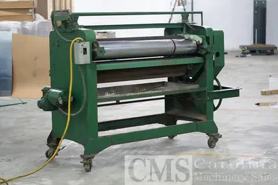 USED BLACK BROTHERS 22D GLUE SPREADER