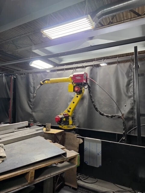 Used 2015 FANUC ARCMATE 120IC Robots Michigan US | K.B. Industries LLC #1558123
