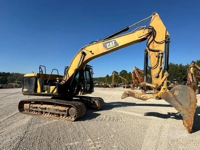Used 2018 CATERPILLAR 323 Excavators North Carolina US | Southeastern Equipment Corp #1538014