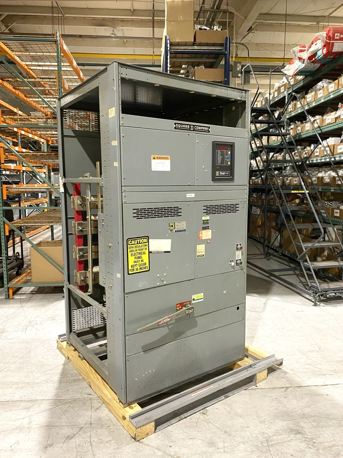 | Square D QED 2 4000A Power Deadfront Switchboard SLB 3413-ST -See Description - Used
