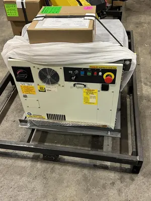 New | in-Stock 2021 FANUC FANUC ARCMATE 120ID Robots Michigan US | RAB Industries, Inc. #495029