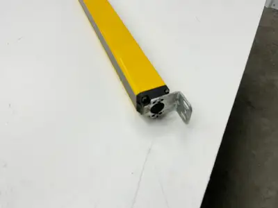 Schmersal SLC440-E-1450-14 Safety Light Curtain Transmitter