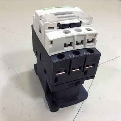 USED TELEMECANIQUE LC1D09