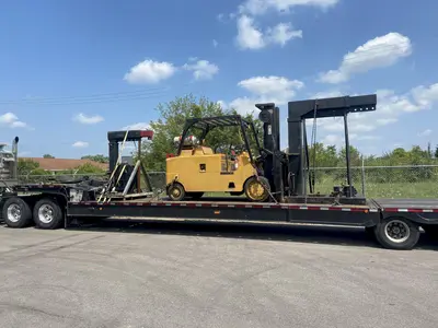 30,000 LBS ROYAL MODEL #T300B LP GAS FORKLIFT & HYDRAULIC BOOM: STOCK #19586