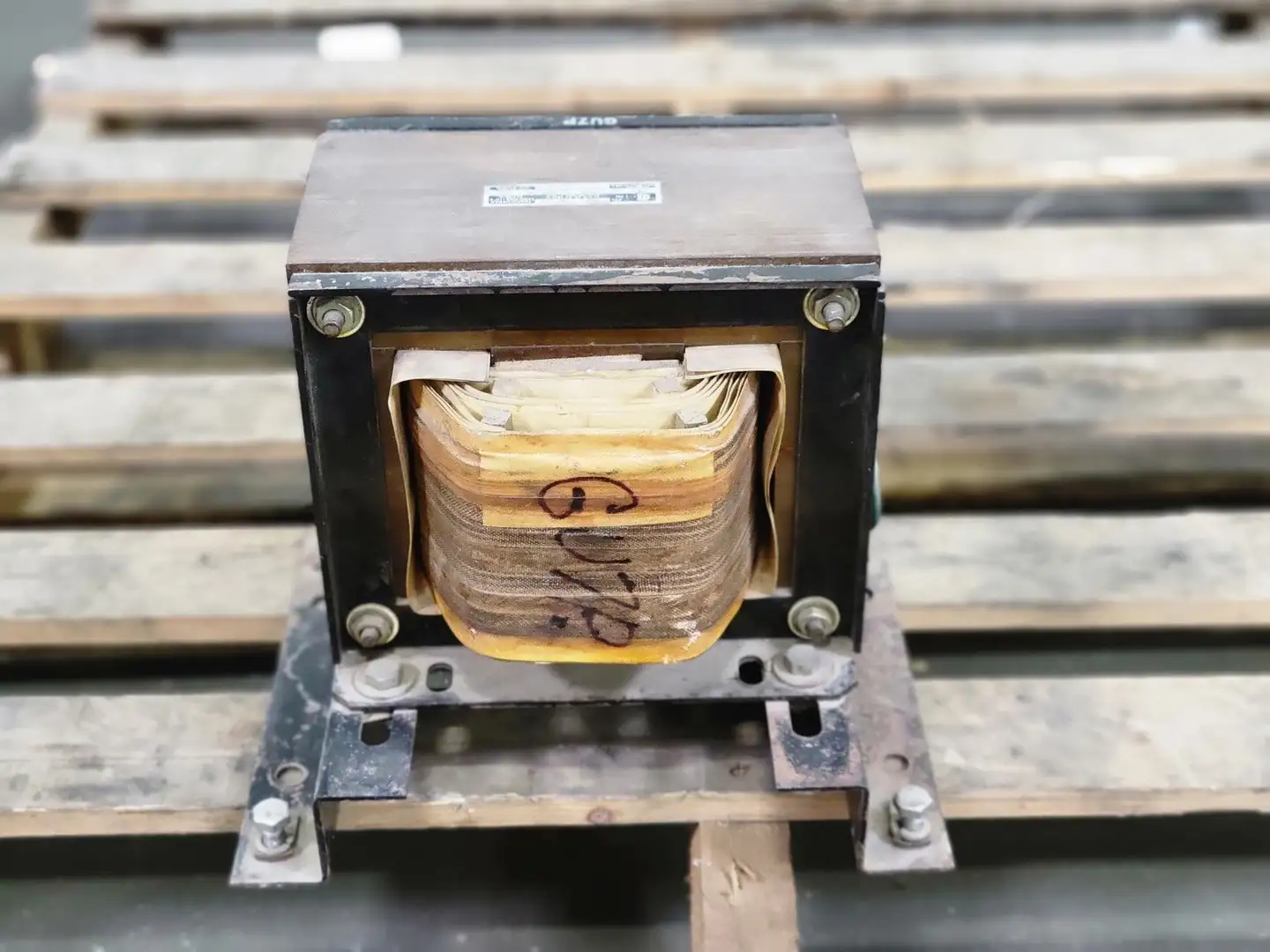 Used HAMMOND MANUFACTURING GU7P Transformers British Columbia CA | Lenmark #265702