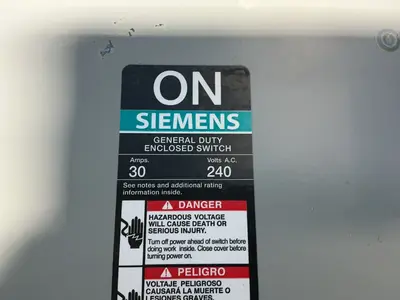 Used SIEMENS GNF321 Switchgears Ohio US | HGR 24 #1280240