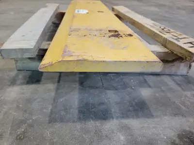 NEW 2023 CATERPILLAR 135-6729