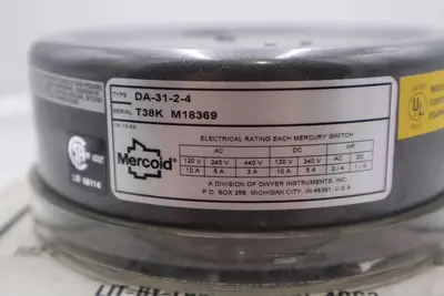 DWYER INSTRUMENTS MERCOID DA-31-2-4 T39K MECHANICAL PRESSURE SWITCH #L-800