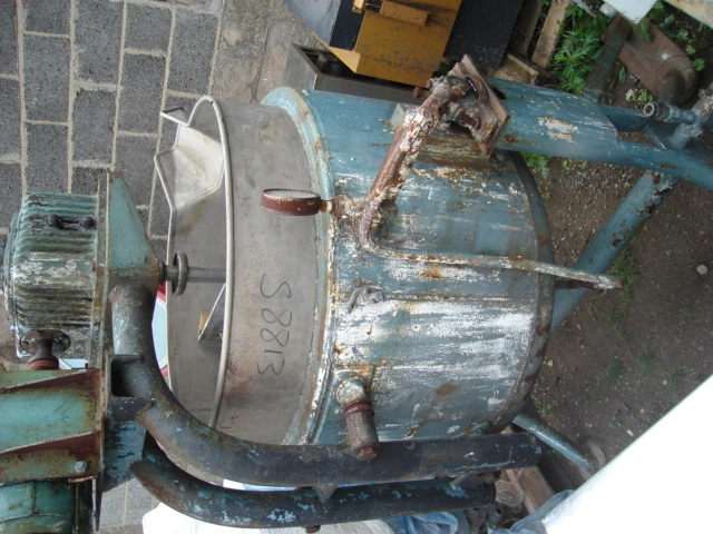 325 L S/S Jktd Scraped Tilting Mixer