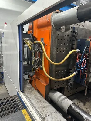 2019 UBE 2200MMX-470 Horizontal Plastic Injection Molding Machines | JYC MACHINERY (6)