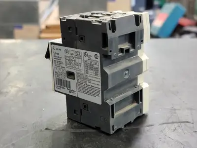 Used SCHNEIDER ELECTRIC GV2ME08 Switchgears British Columbia CA | Lenmark #241850