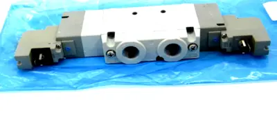 NEW SMC SY9320-5YO-02F SOLENOID VALVE SY93205YO02F