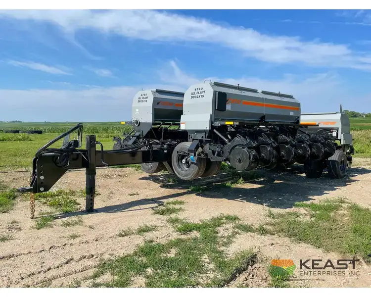 Used CRUSTBUSTER _UNKNOWN_ No-Till Drills Iowa US | Keast Enterprises #1360190