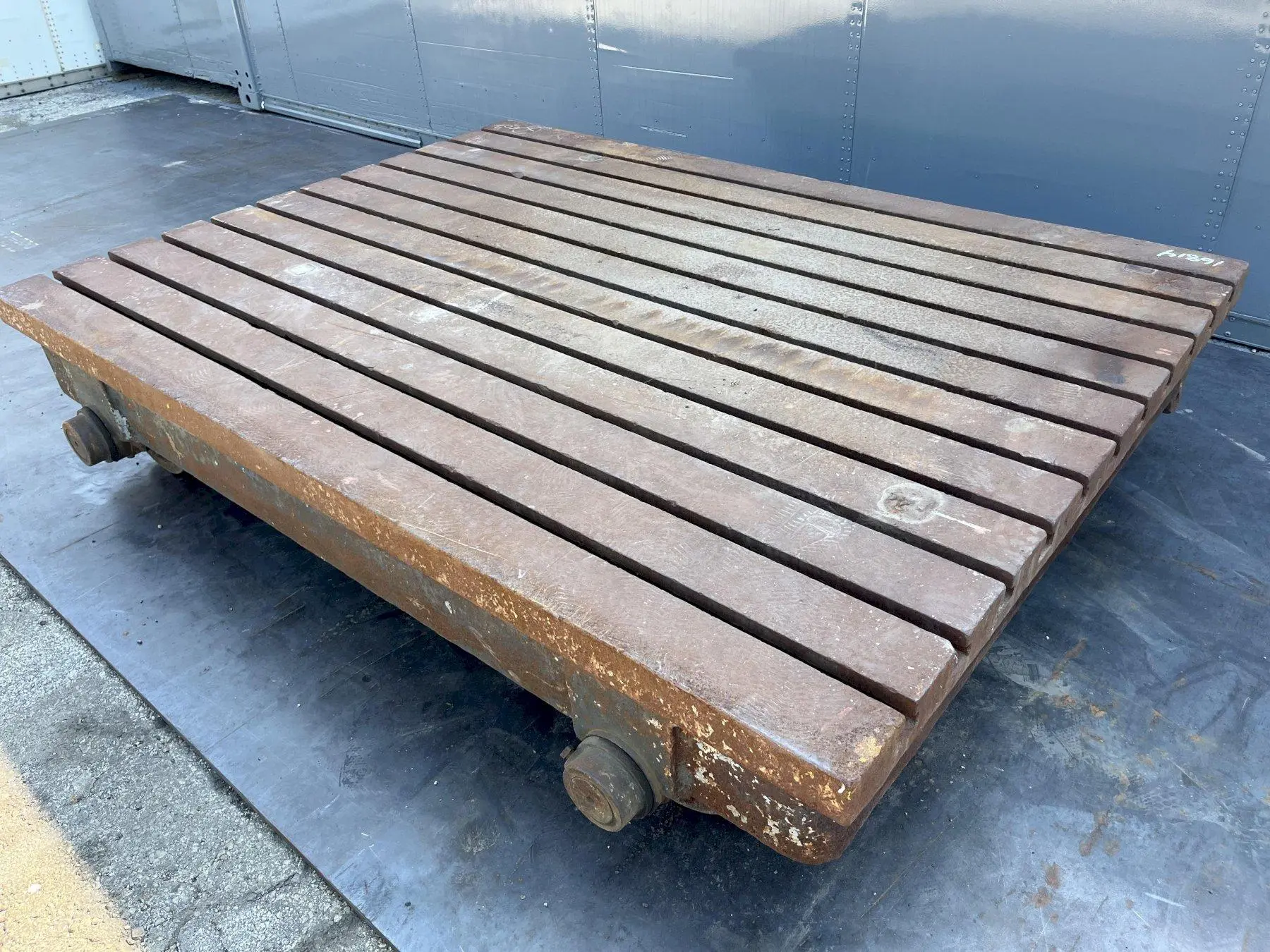 96" X 72" X 18" T-SLOTTED PORTABLE STEEL FLOOR LAYOUT PLATE: STOCK #16814