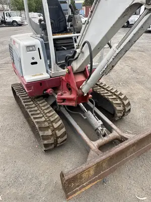 USED 2013 TAKEUCHI TB235