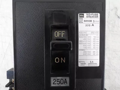 Toshiba S250B No-Fuse Circuit Breaker 250 Amps 600VAC Shunt Trip Used