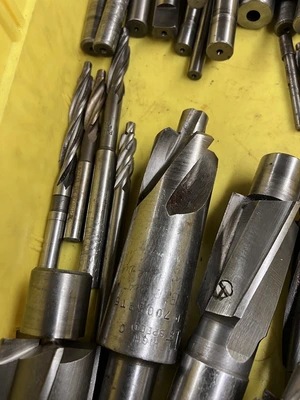 Used _UNKNOWN_ _UNKNOWN_ Chamfering & Deburring Tools Michigan US | Miedema Asset Management Group #1360927