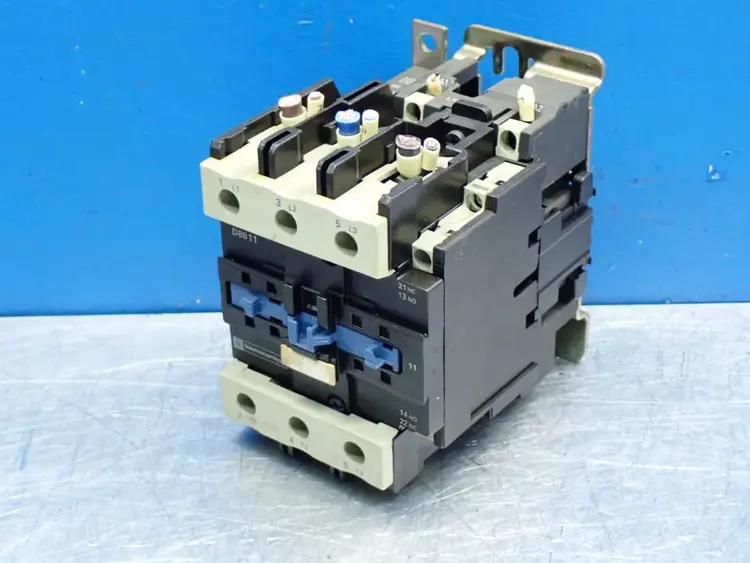 Used TELEMECANIQUE LC1D8011 PLC Contactors Ohio US | HGR 24 #878603