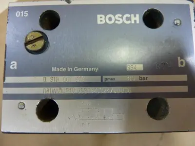 USED BOSCH 0 810 001 909