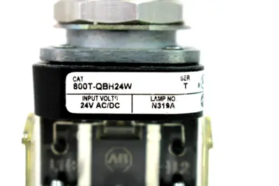 USED ALLEN BRADLEY 800T-QBH24W