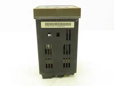 Honeywell UDC3300  Digital Temperature Controller DC330B-KE-000-20-000000-00-0