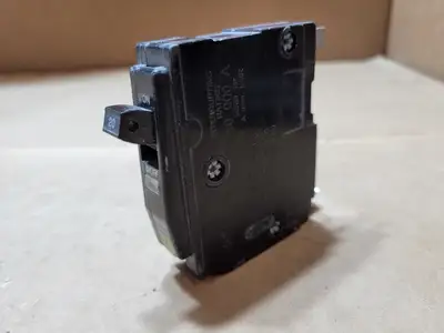 Used SQUARE D QOB120 Switchgears British Columbia CA | Lenmark #1438612