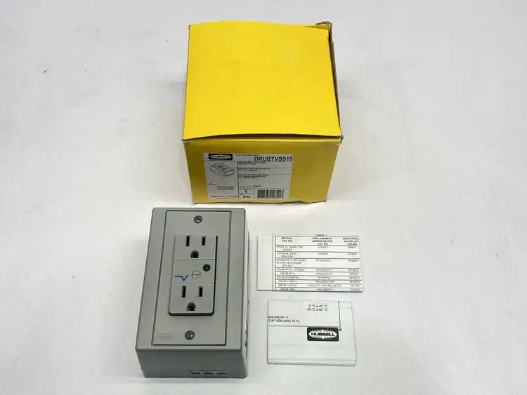 Used HUBBELL DIN RAIL UTILITY BOX COMPLETE UNIT TVSS DIN RAIL BOX 15A TVSS Misc Industrial Equipment | Maverick Industrial Sales #1100308