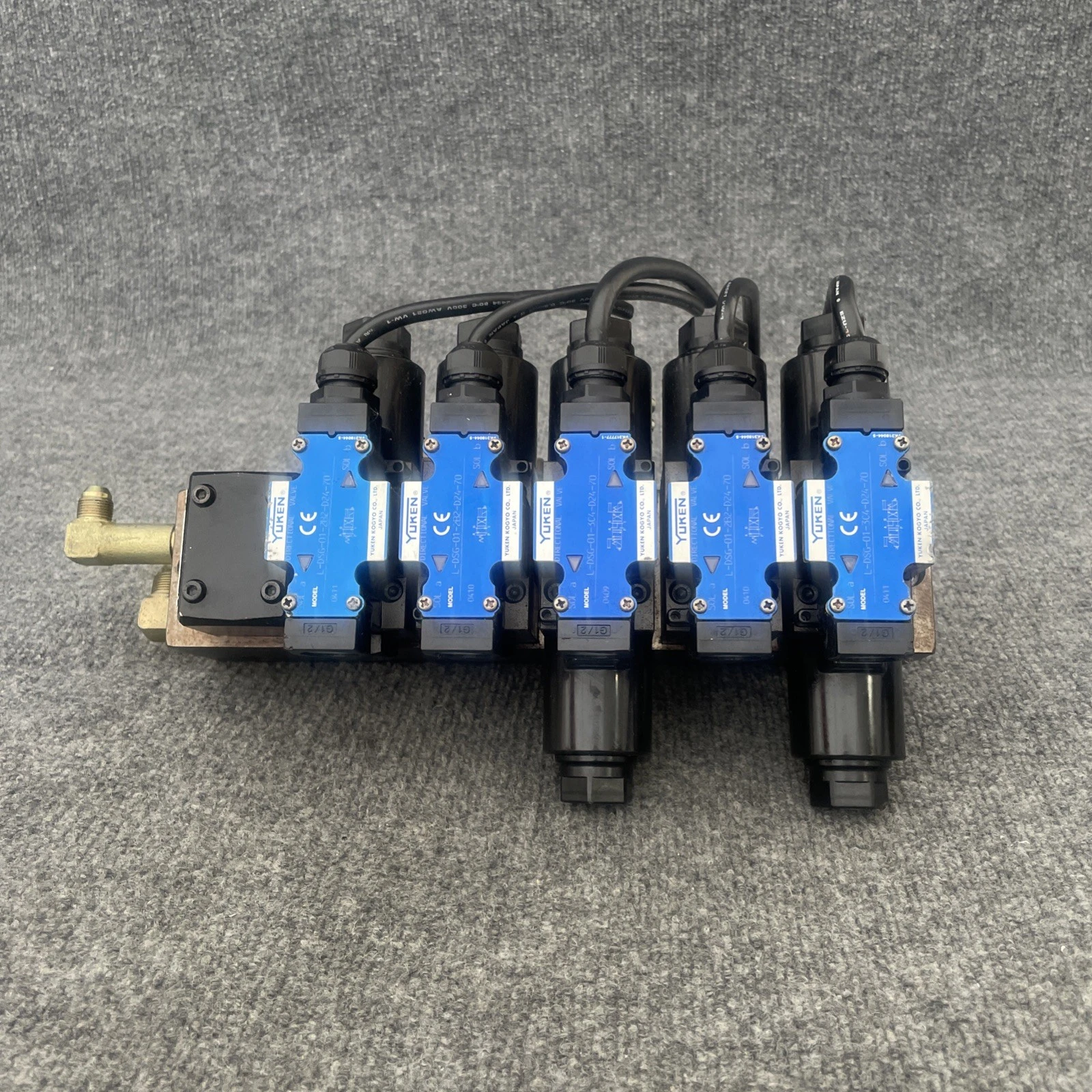 Used Yuken L-DSG-01-2B2-D24-70 Solenoid Valves California US | Davliegogo LLC #1705577