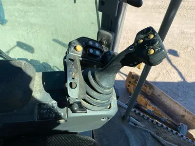 2011 Caterpillar 140M2