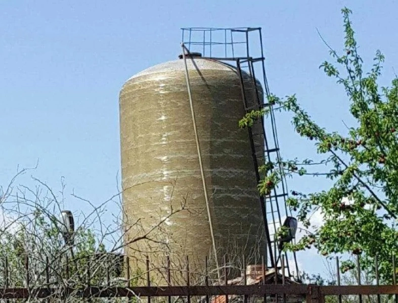 Fiber Glass Water Tanks, 2× available, price per tank